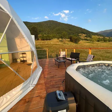 Starry Dome - Manta's Retreat Glamping Luxury tent